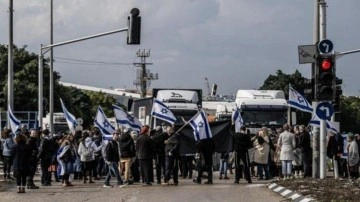 Fanatik Yahudi işgalciler Gazze yardımlarını engelliyor