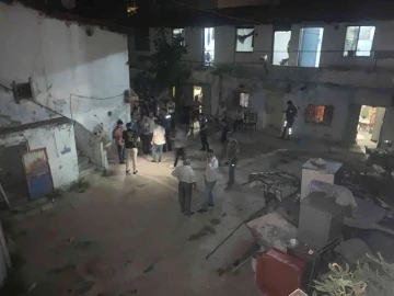 Fatih’te hana polis baskını: 23 gözaltı
