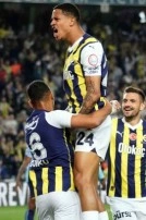 Fenerbahçe'nin Ganalı Defans Oyuncusu Djiku'dan Attığı Golle 2. Kez Sevinç