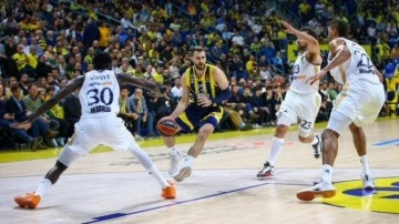 Fenerbahçe'den tarihi zafer! Namağlup Real Madrid'i son saniyede devirdi