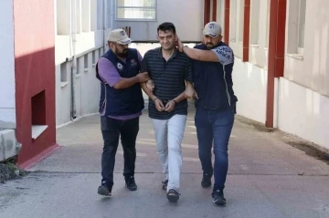 FETÖ’den kesinleşmiş hapis cezası olan eski polis hücre evinde yakalandı
