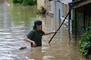 Filipinler’i vuran Aghon Tayfunu’nda ölü sayısı 7’ye yükseldi
