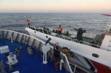 Filipinler ile Çin sahil güvenlik gemileri çarpıştı: 4 yaralı
