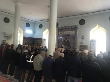 Filistin’de hayatını kaybedenler için cenaze namazı kılındı
