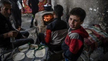 Filistinli Kasım, Gazze'de Ekmek Fırını Açtı