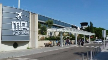 Fransa'da 4 havalimanının bomba ihbarı nedeniyle tahliye edildiği belirtildi.