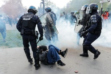 Fransa’daki olaylı 1 Mayıs gösterilerinde gözaltı sayısı 291’e yükseldi