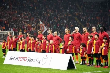 Galatasaray’da 8 değişiklik
