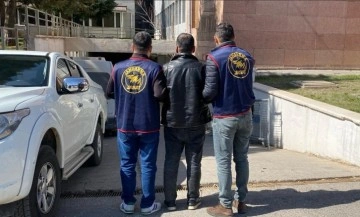 Gaziantep Jandarma Ekipleri Firari Şahsı Yakaladı