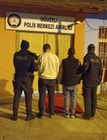 Gaziantep’te Çalıntı Araç ve Gözaltına Alınan Şüpheliler
