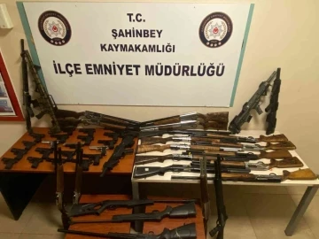 Gaziantep’te kaçak silah çetesi çökertildi: 46 silah ele geçirildi
