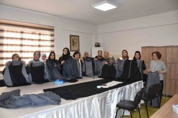 Gaziantep’te Kadınlar Eşofmanlarını Giyip Koşarak 8 Mart’ı Kutladı
