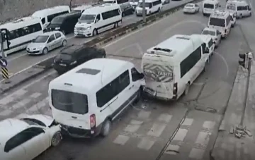 Gaziantep’te pes dedirten kazalar kameralara yansıdı