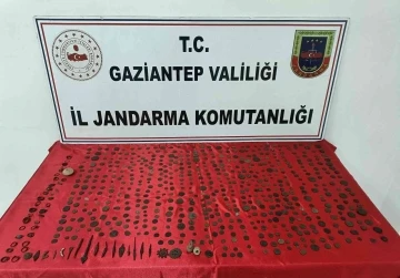 Gaziantep’te uyuşturucu ve tarihi eser kaçakçılığı operasyonu: 2 gözaltı
