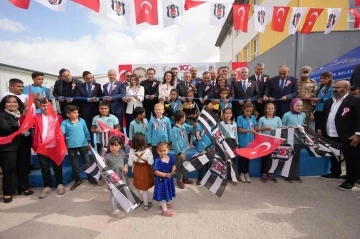 Gaziantep Valisi Çeber: &quot;Emeklerinden dolayı Beşiktaş Kulübü’ne teşekkür ediyoruz&quot;