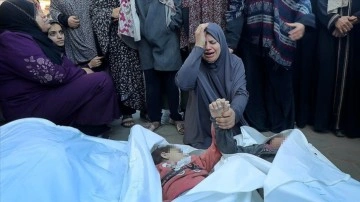 Gazze'deki Kadınlar İsrail Saldırılarıyla Mücadele Ediyor