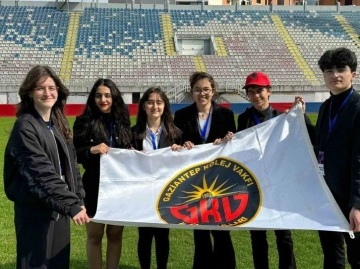 GKV Öğrencileri Uluslararası Konferansta Görüşlerini Paylaştı