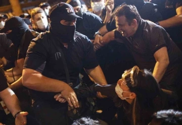 Gürcistan’da &quot;Yabancı Etkinin Şeffaflığı&quot; yasa tasarısı protestosuna polisten sert müdahale
