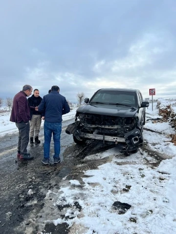 Hani Belediye Başkanı Lale, aracıyla kaza yaptı
