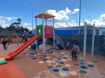 Hatay’da Depremin Ardından Çocuklar İçin Oyun Parkları Kuruldu