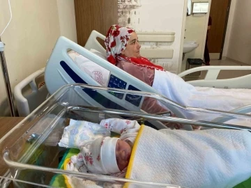 Hatay depreminden kaçan hamile kadın, &quot;Ömür&quot; ismini verdiği bebeğini İstanbul’da kucağına aldı
