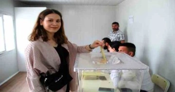 Hatay’da Cumhurbaşkanlığı 2. tur seçimi için oy verme işlemi başladı