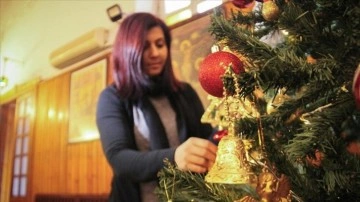 Hatay'da depremlerde az hasar alan kilise Noel için hazırlandı