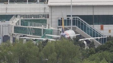 Havada panik anları! Uçağın kapısı açıldı yolcular ölümden döndü