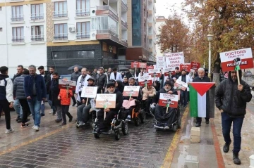 Hekimlerden Filistin için &quot;sessiz yürüyüş&quot;
