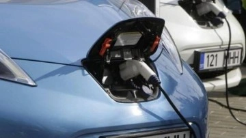 Hollanda'da elektrikli otomobil, dizel otomobil sayısını yakaladı