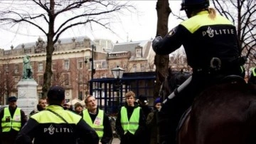 Hollanda'da polislere başörtüsü izni çıkabilir!