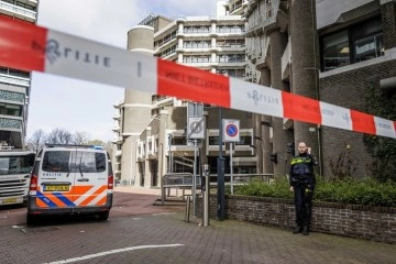 Hollanda'da Temsilciler Binası binasındaki bomba ihbarı asılsız çıktı