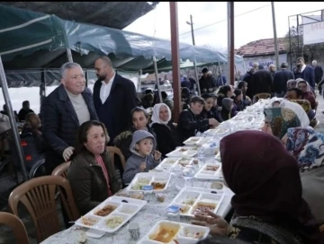Honaz Belediyesi’nden 22 mahallede 16 iftar
