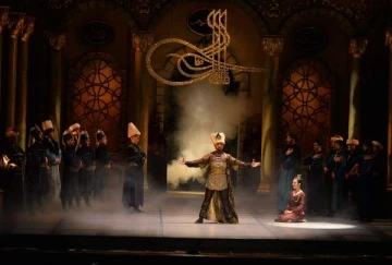 Hürrem Sultan Balesi, prömiyerle sahnelendi