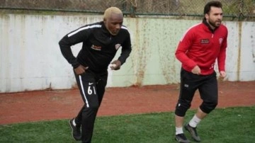İbrahim Yattara, İstanbul’da Amatör Lig’de oynuyor