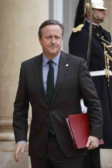 İngiltere Dışişleri Bakanı Cameron: &quot;Yardım konvoyunu bekleyen insanların ölümü acilen soruşturulmalı”
