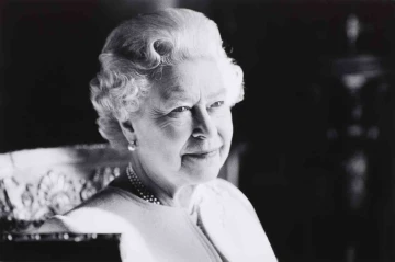 İngiltere’nin en uzun süre tahtta kalan hükümdarı Kraliçe II. Elizabeth hayatını kaybetti
