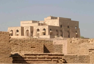 Irak’ın devrik lideri Saddam’ın Babil’deki sarayı müze olacak
