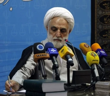 İran Yargı Erki Başkanı Ejei: &quot;Tutuklanan protestocuların cezaları en kısa sürede uygulanacak&quot;
