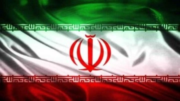 İran&rsquo;da kriz derinleşiyor... Emniyet güçlerine ikinci silahlı saldırı: 2 ölü