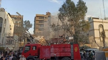 İranlı Diplomatlar Şam'da Saldırıya Uğradı