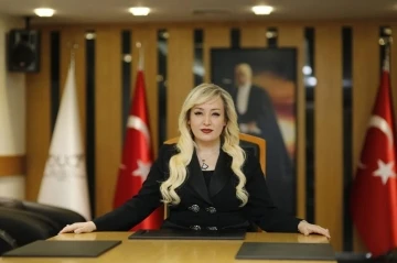 İş kadını Atik’ten CHP Genel Başkanı Özel’e sert eleştiri
