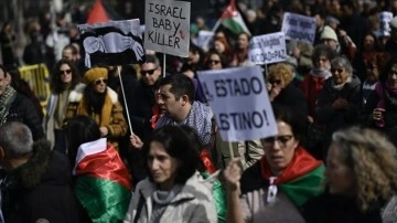 İspanya'da İsrail'e Silah Ambargosu Talebiyle Yapılan Gösterilere Binlerce Kişi Katıldı