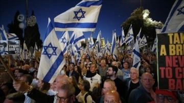 İsrail'de Başbakan Netanyahu'ya Karşı Kitlesel Gösteriler Devam Ediyor