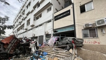 İsrail Güçleri Şifa Hastanesi'ni Vurdu