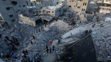 İsrail'in Gazze Şeridi'nde Katliamı Sürüyor