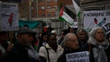 İsrail'in Madrid Büyükelçiliği Önünde Filistin'e Destek Gösterisi