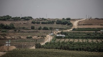 İsrail Ordu Radyosu: Gazze ile Mısır sınırına tünel önleyici duvar inşa edilecek