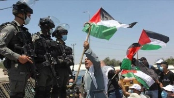 İsrailli analist Brizon: "Sahi neden yerleşimciler İsrail’den sınır dışı edilmiyor?"