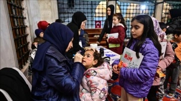 İstanbul Aileleriyle Camiye Gelen Çocuklar Eğlendi